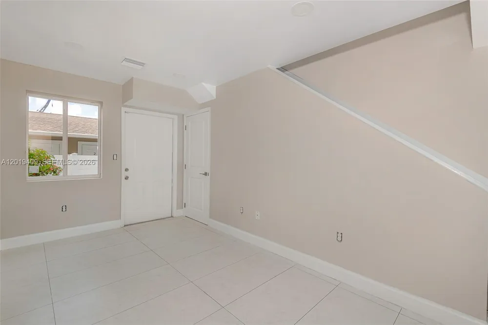 811 NW 3rd Ave Fort Lauderdale, FL 33311