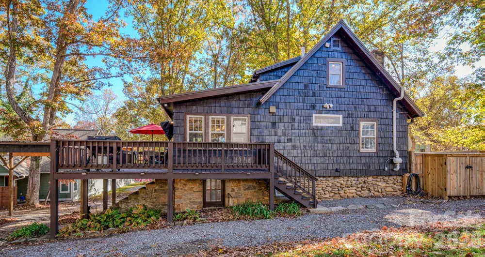 597 Tomahawk Avenue Black Mountain, NC 28711