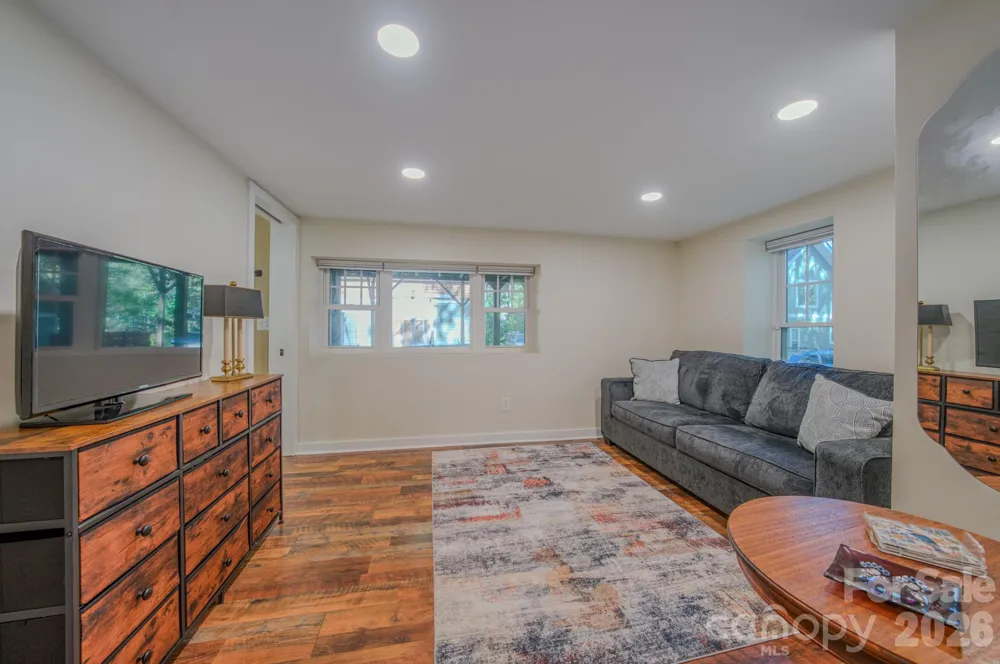 597 Tomahawk Avenue Black Mountain, NC 28711