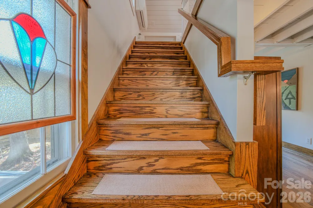 597 Tomahawk Avenue Black Mountain, NC 28711