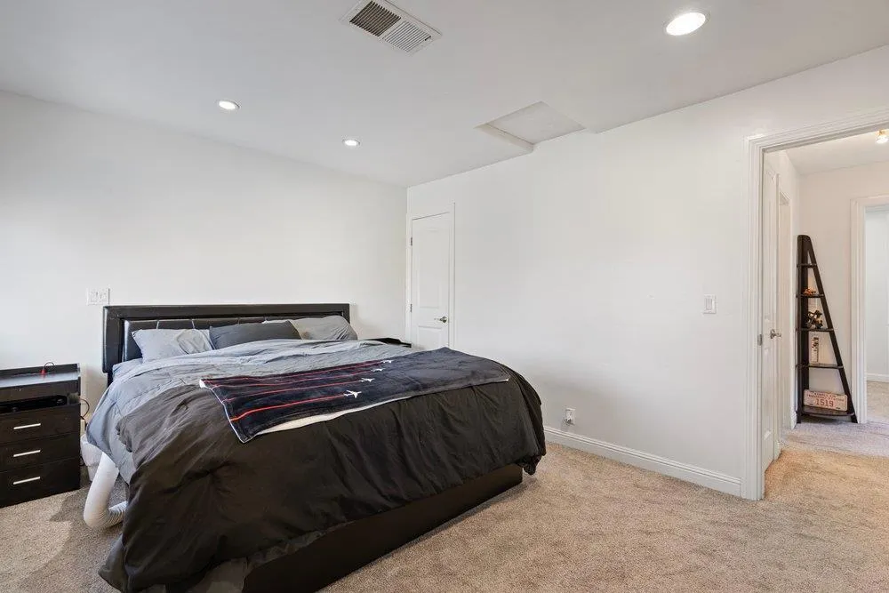801 Nash Road #B10 Hollister, CA 95023