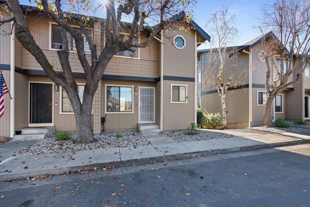 801 Nash Road #B10 Hollister, CA 95023