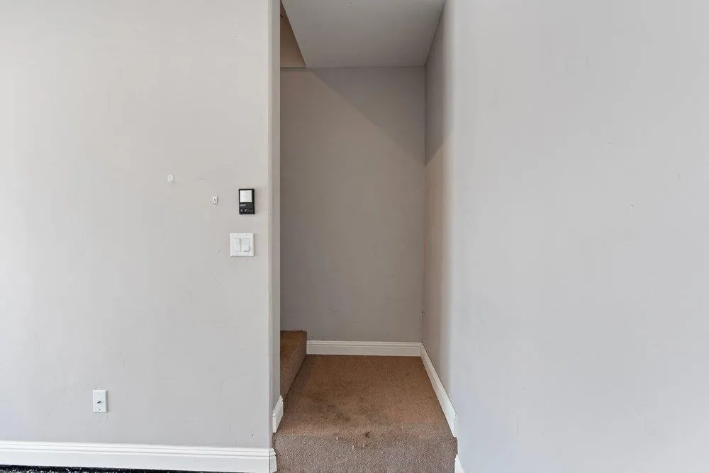 801 Nash Road #B10 Hollister, CA 95023
