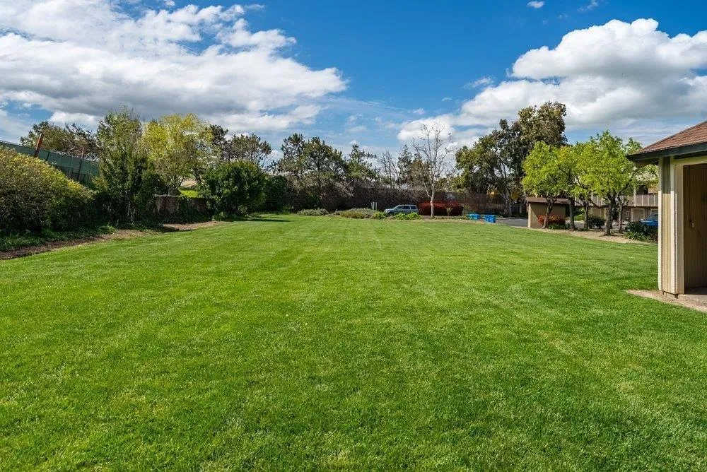 801 Nash Road #B10 Hollister, CA 95023