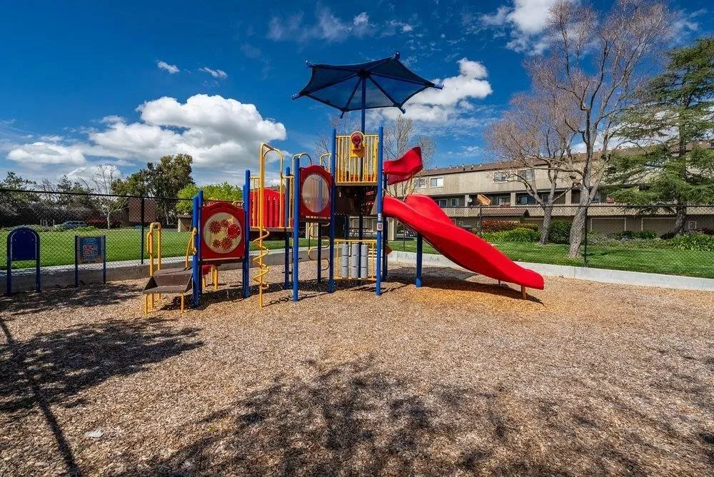 801 Nash Road #B10 Hollister, CA 95023