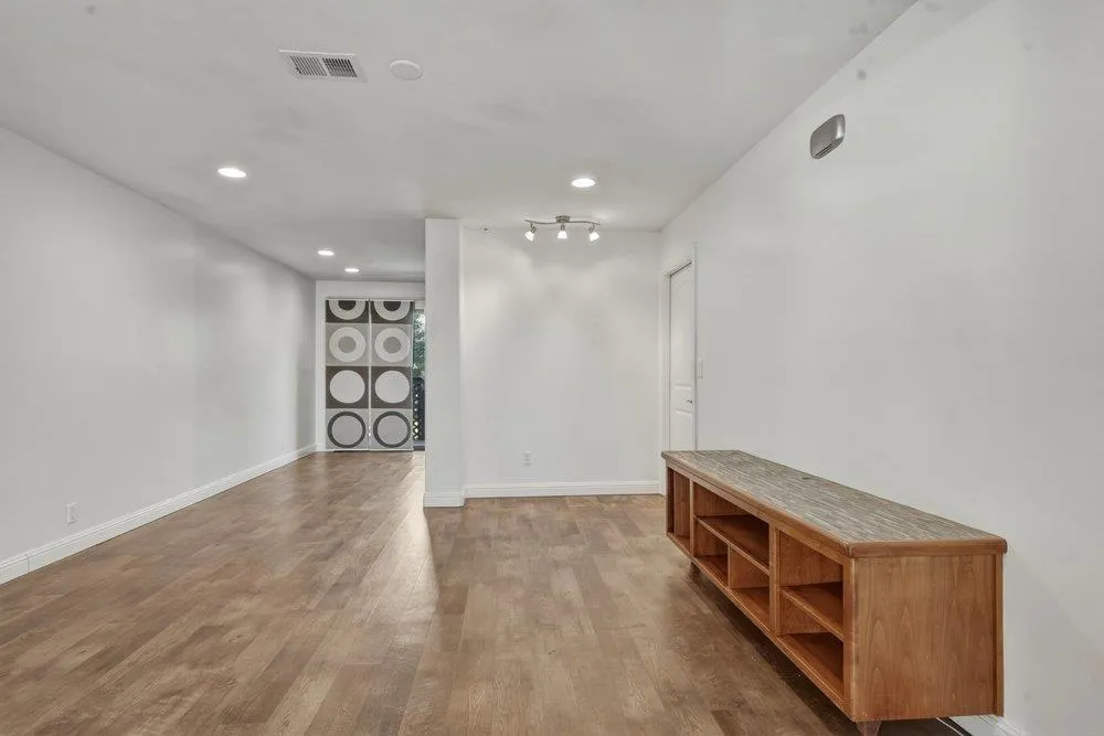 801 Nash Road #B10 Hollister, CA 95023