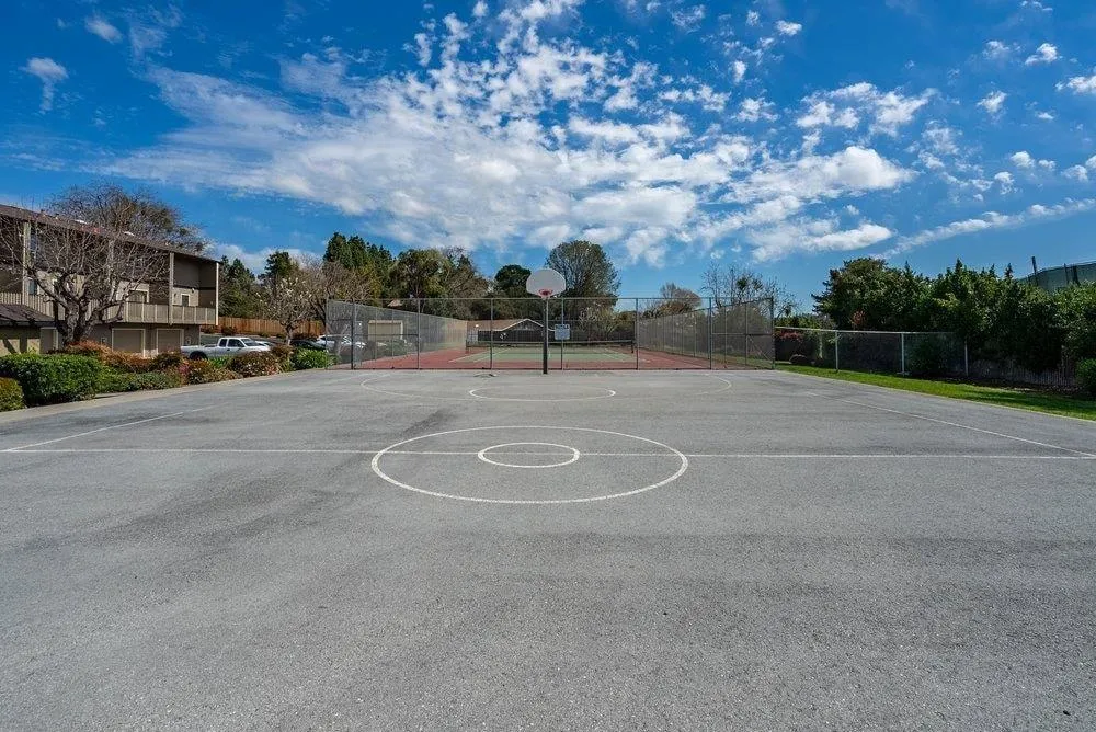 801 Nash Road #B10 Hollister, CA 95023