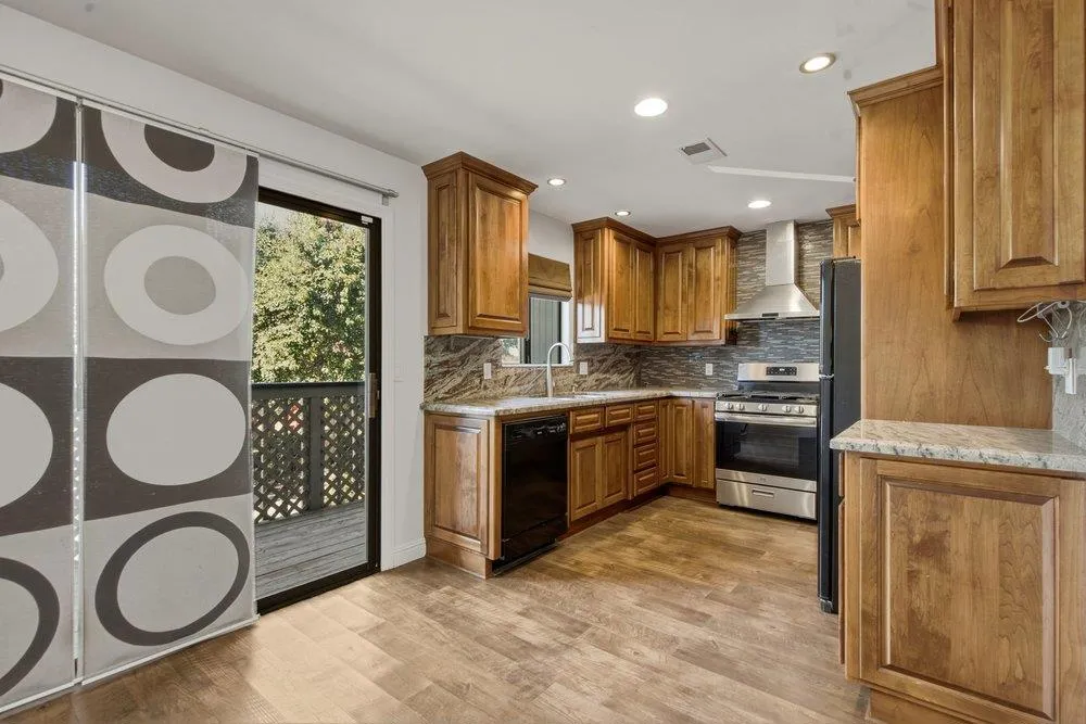 801 Nash Road #B10 Hollister, CA 95023