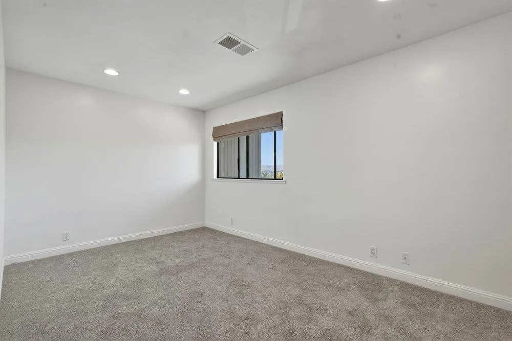 801 Nash Road #B10 Hollister, CA 95023