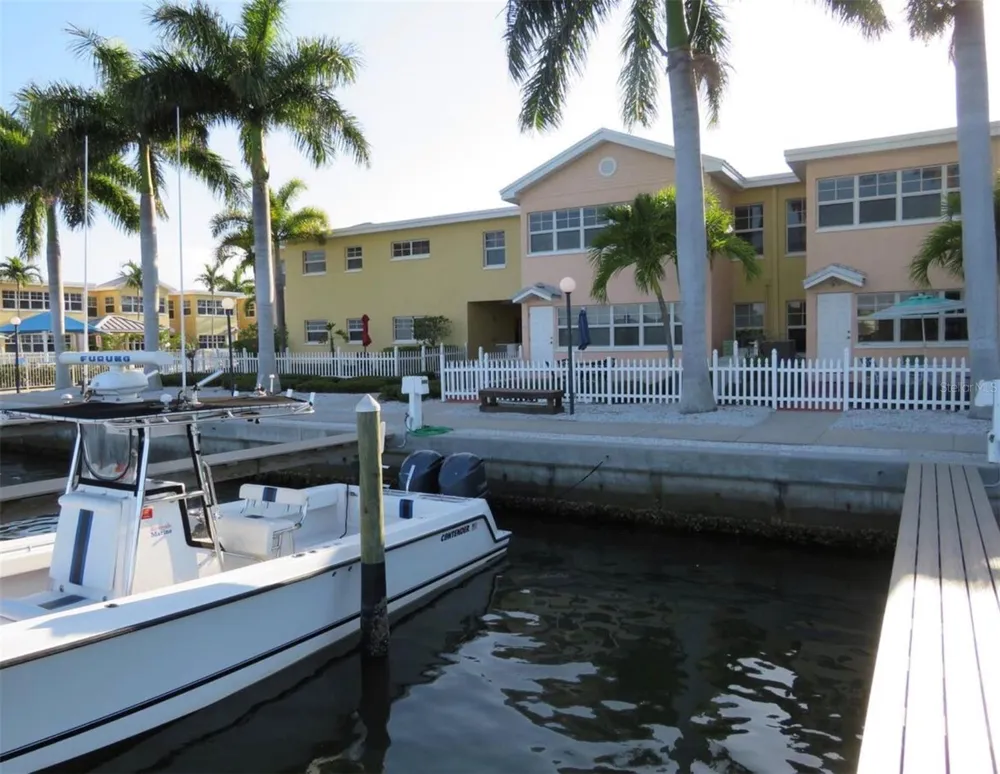 19417 GULF BOULEVARD #E103 Indian Rocks Beach, FL 33785
