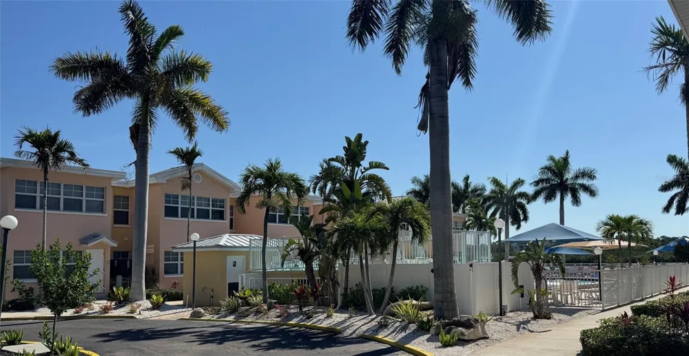 19417 GULF BOULEVARD #E103 Indian Rocks Beach, FL 33785