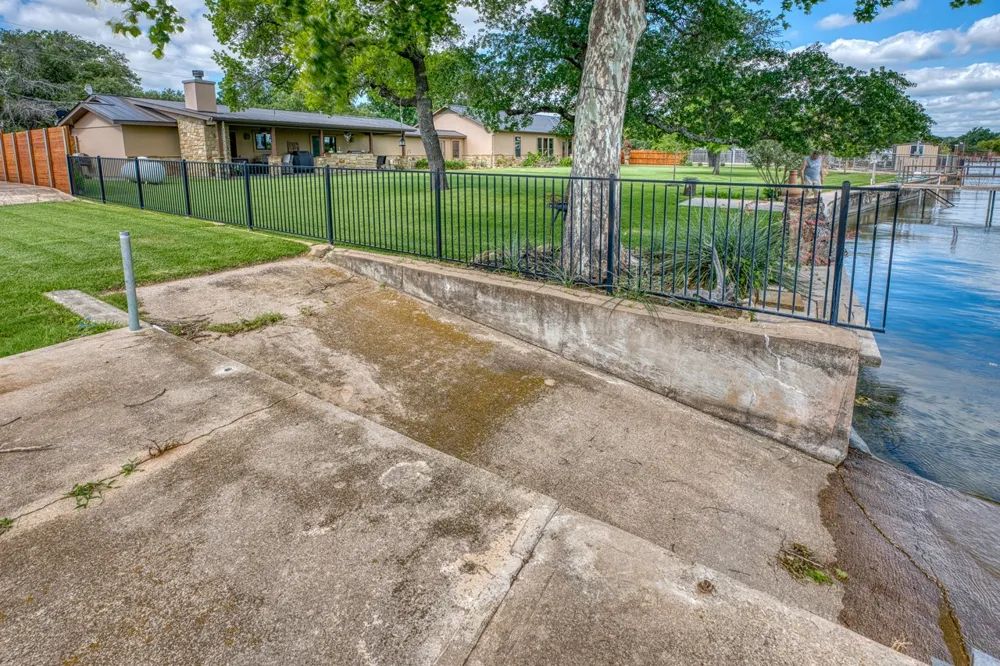336 Carlson Circle Buchanan Dam, TX 78609