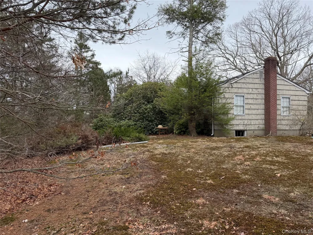 171 Stony Hollow Road Greenlawn, NY 11740