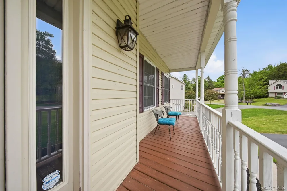 16 Plymouth Lane Rock Hill, NY 12775