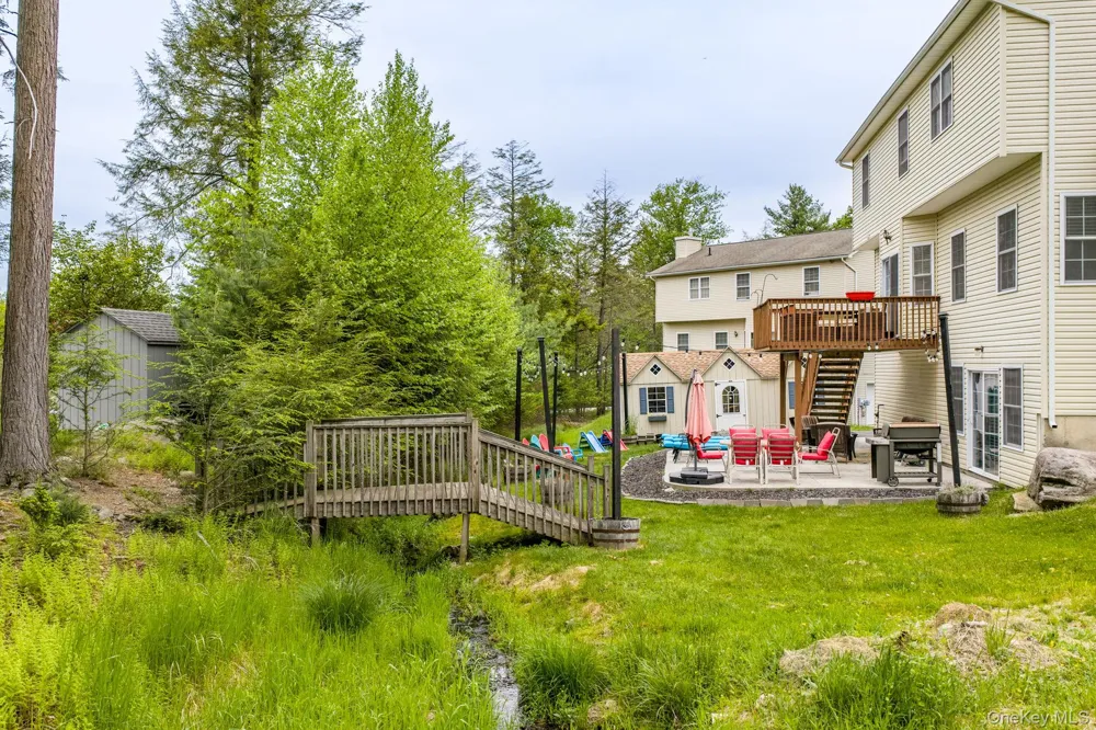 16 Plymouth Lane Rock Hill, NY 12775