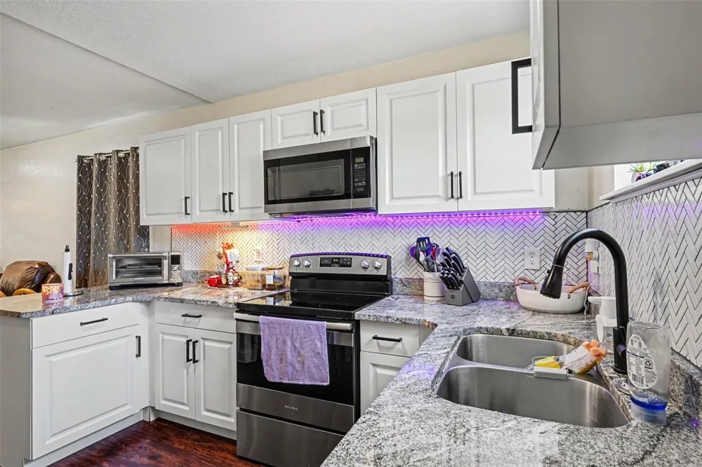 614 W 6TH STREET Lakeland, FL 33805