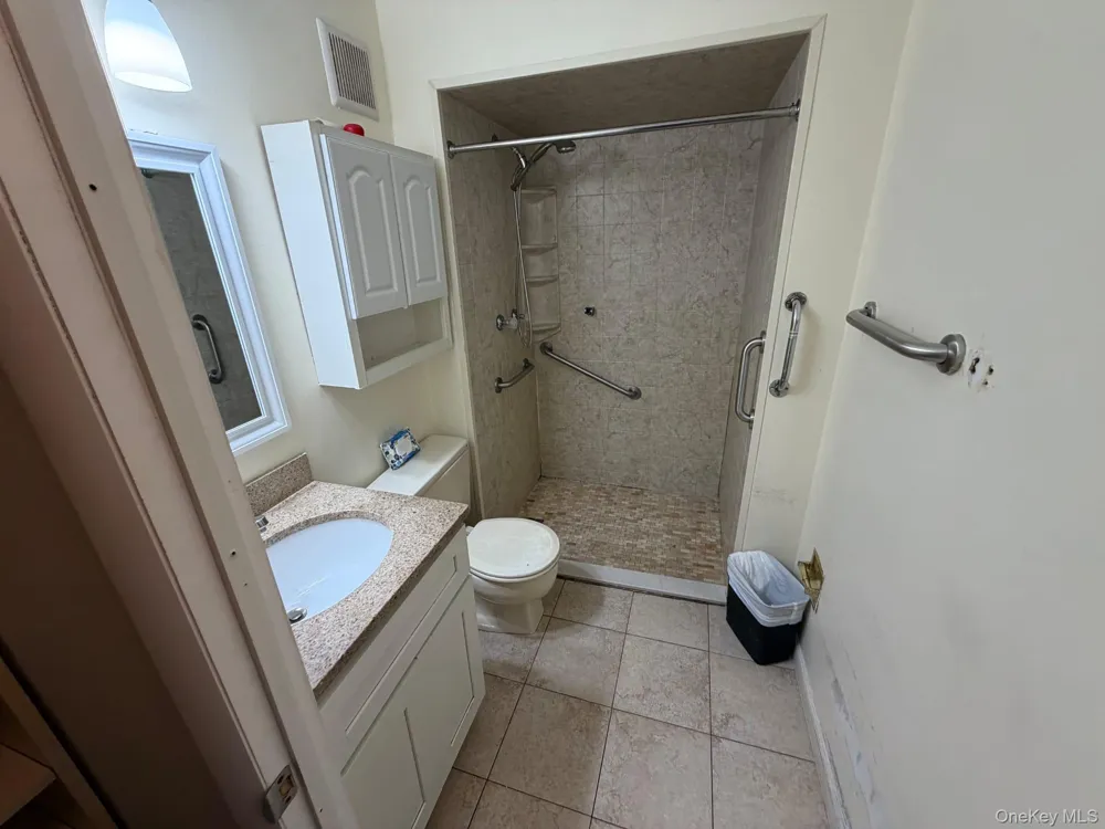 725 Miller Avenue #221 Freeport, NY 11520