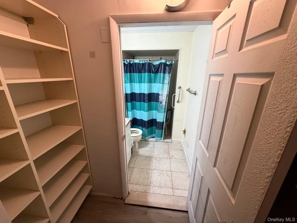 725 Miller Avenue #221 Freeport, NY 11520