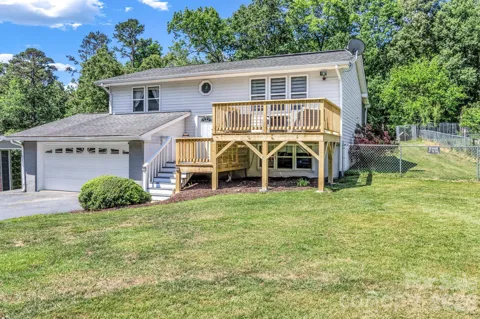 13 Spring Lake Drive