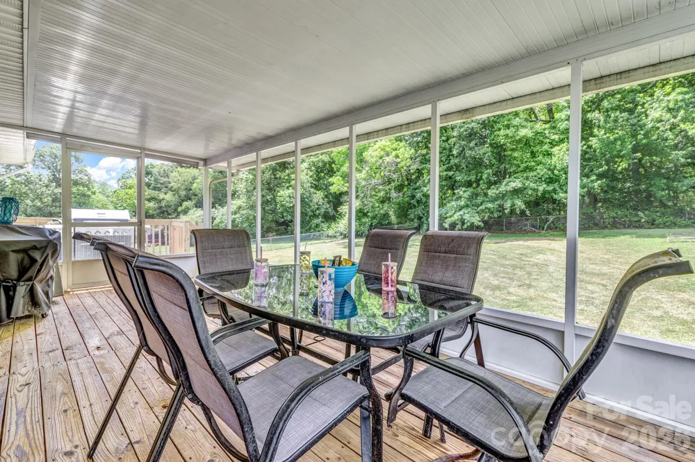 13 Spring Lake Drive Fletcher, NC 28732