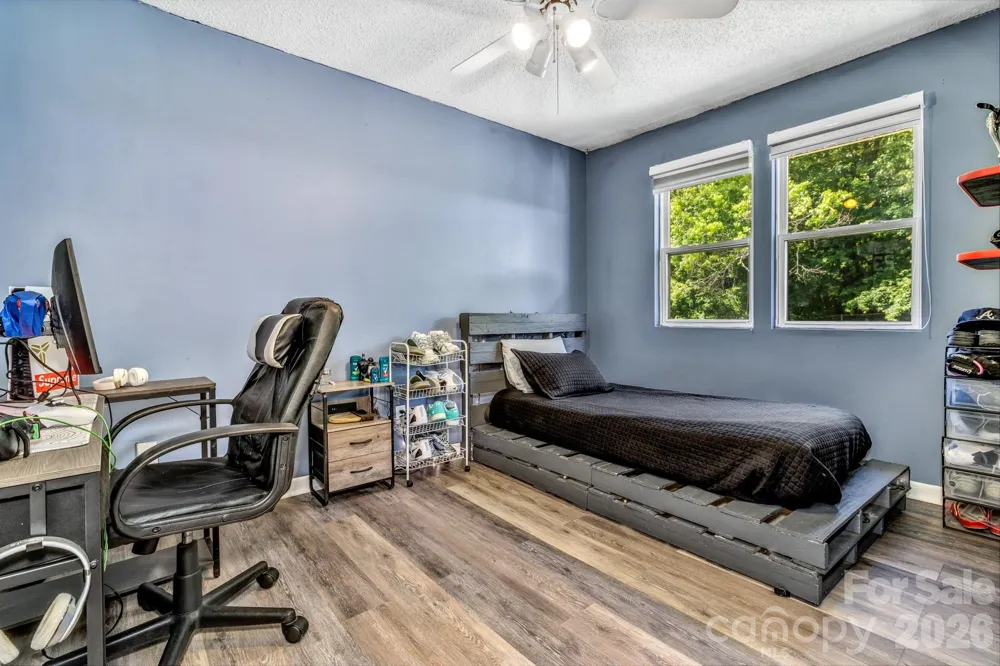 13 Spring Lake Drive Fletcher, NC 28732