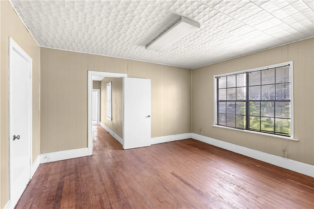 801 E 1st Street Alice, TX 78332