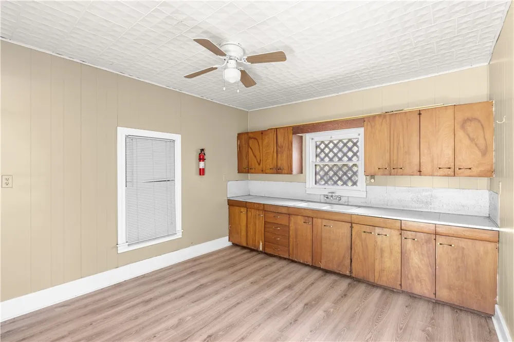 801 E 1st Street Alice, TX 78332