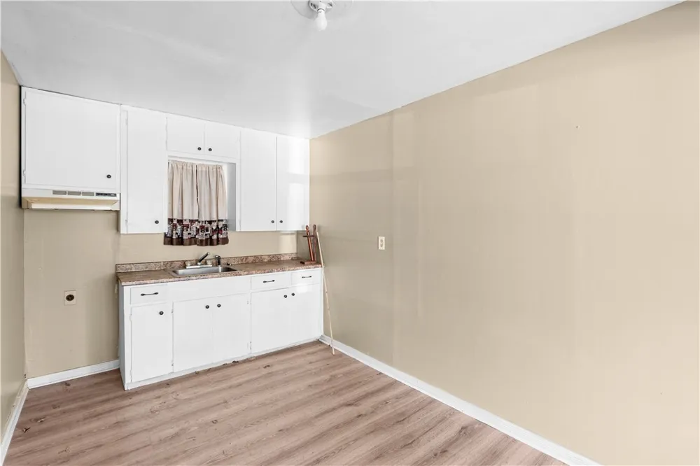 801 E 1st Street Alice, TX 78332