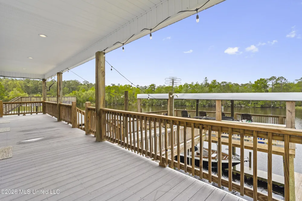 6149 Pontiac Drive Kiln, MS 39556