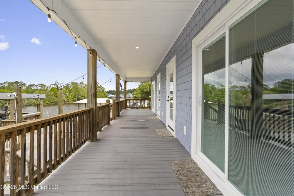 6149 Pontiac Drive Kiln, MS 39556