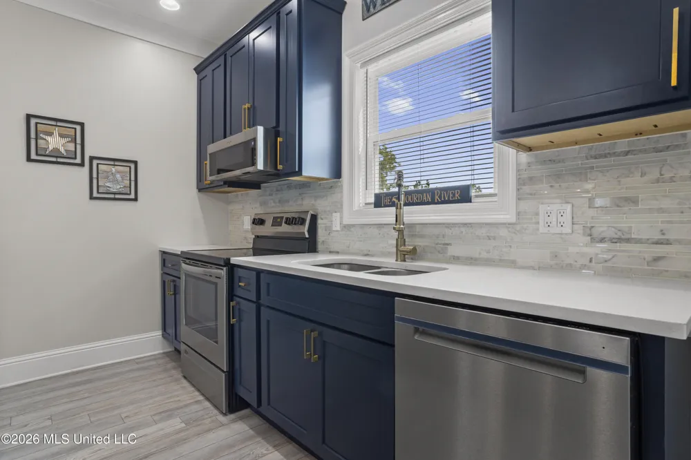 6149 Pontiac Drive Kiln, MS 39556
