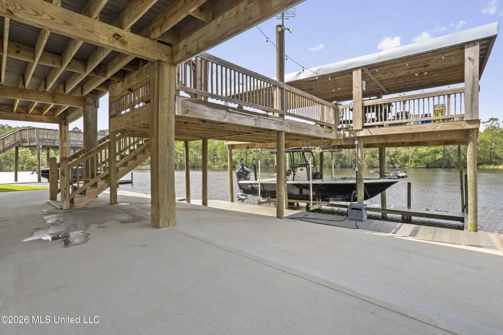 6149 Pontiac Drive Kiln, MS 39556