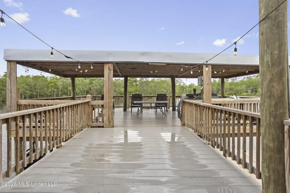 6149 Pontiac Drive Kiln, MS 39556