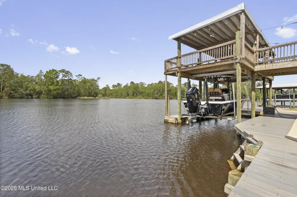 6149 Pontiac Drive Kiln, MS 39556