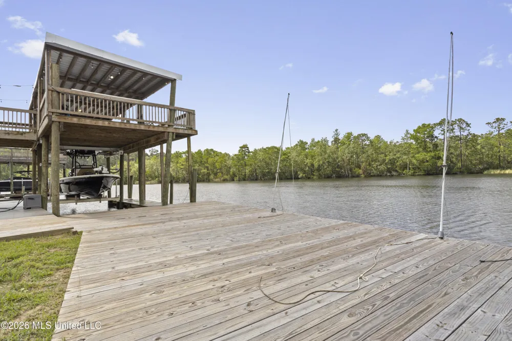 6149 Pontiac Drive Kiln, MS 39556