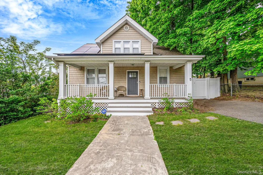 15 Northridge Street Huntington Station, NY 11746