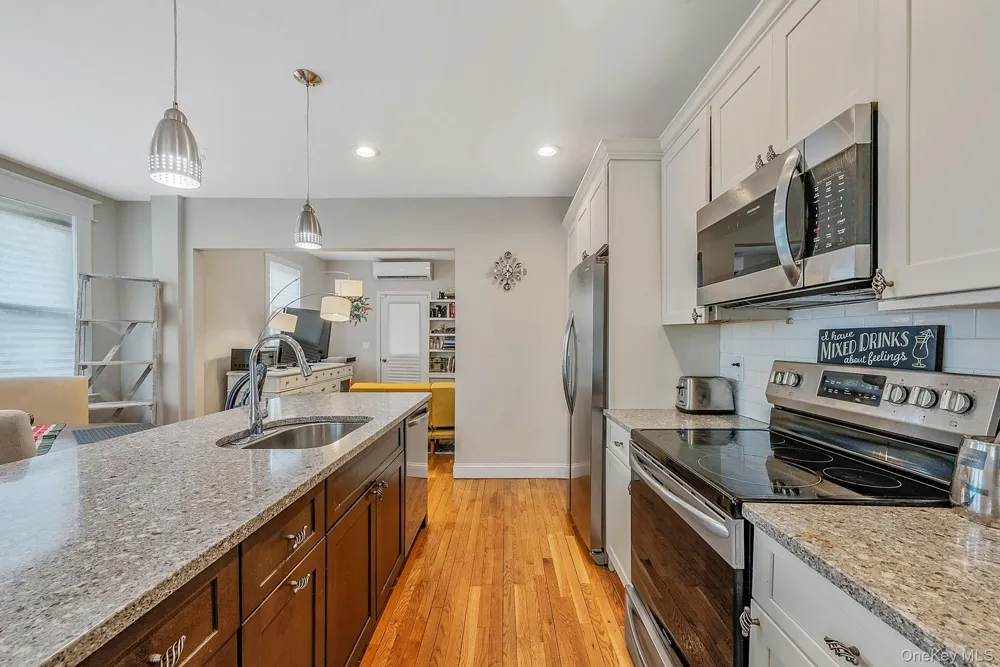 15 Northridge Street Huntington Station, NY 11746