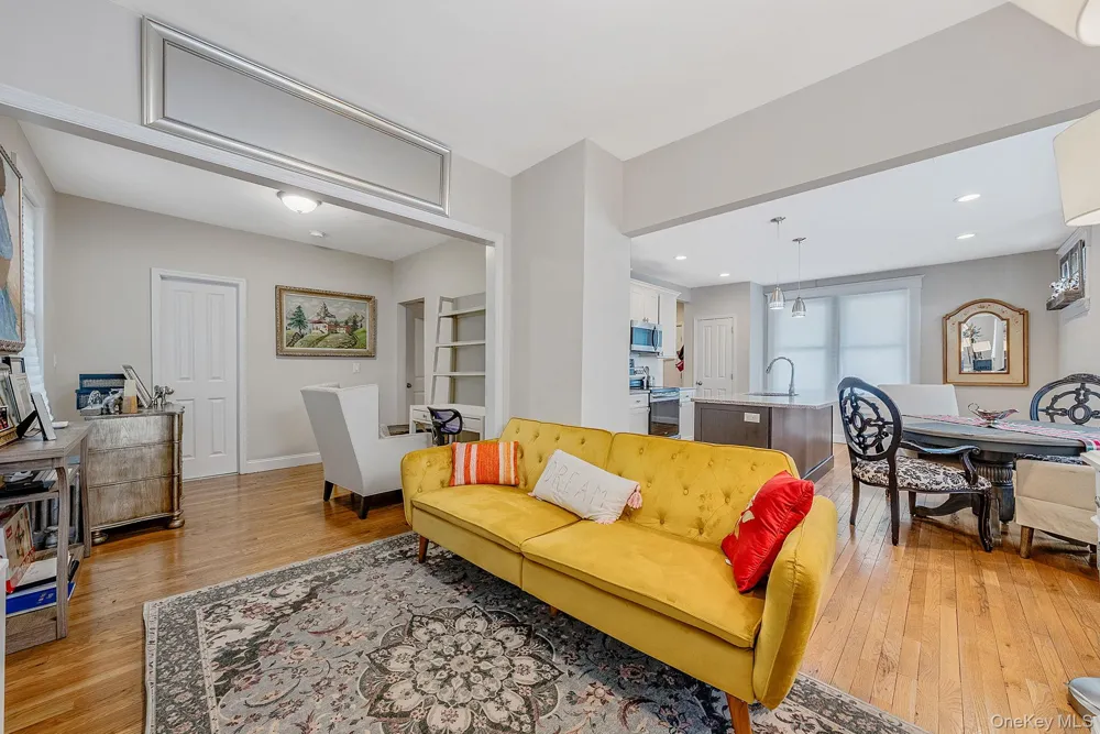 15 Northridge Street Huntington Station, NY 11746
