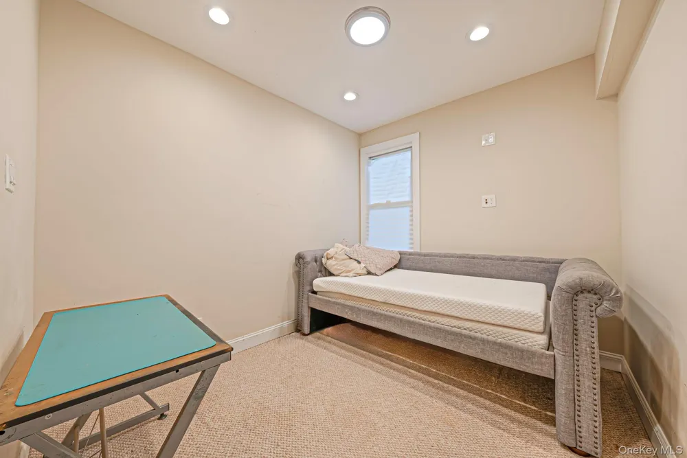 15 Northridge Street Huntington Station, NY 11746