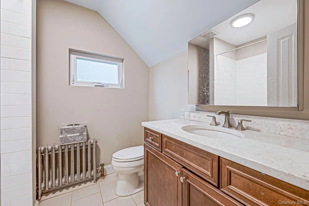 15 Northridge Street Huntington Station, NY 11746