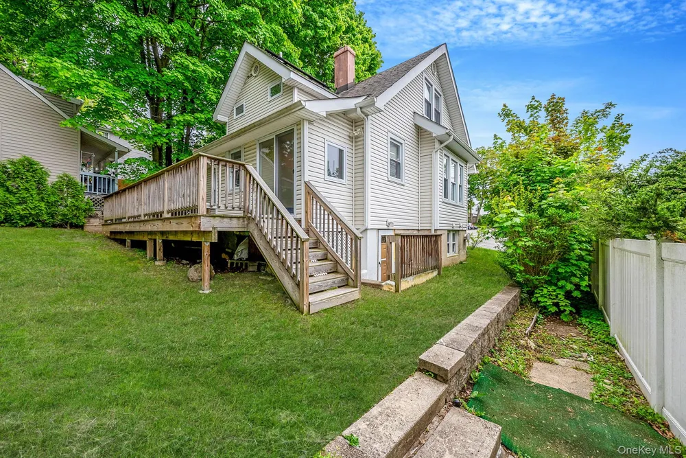 15 Northridge Street Huntington Station, NY 11746