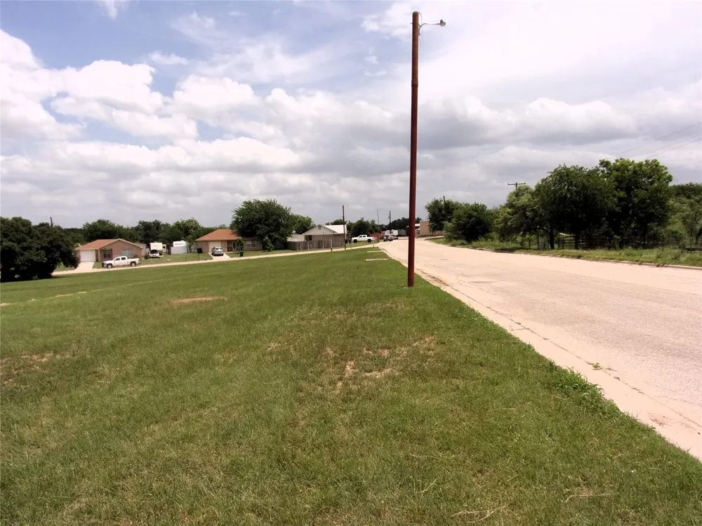 1908 W Brown Street San Saba, TX 76877