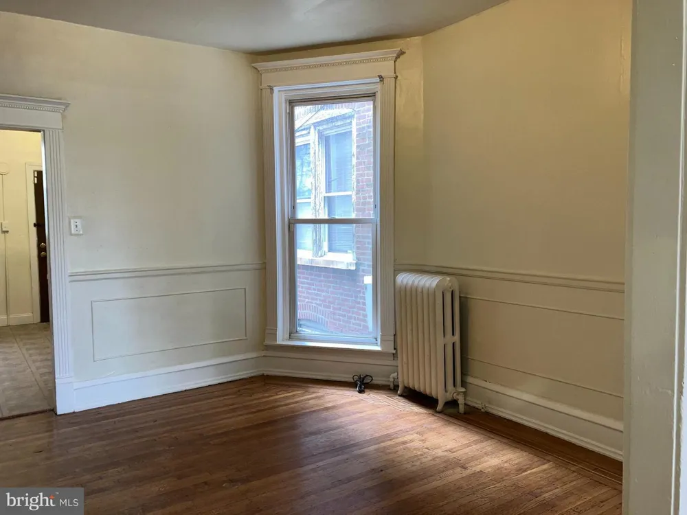 1512 W RUSCOMB STREET Philadelphia, PA 19141