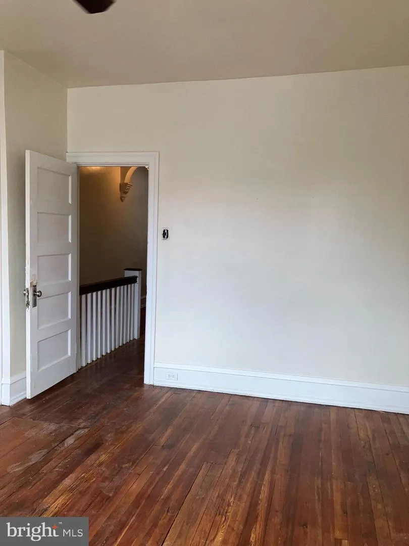1512 W RUSCOMB STREET Philadelphia, PA 19141