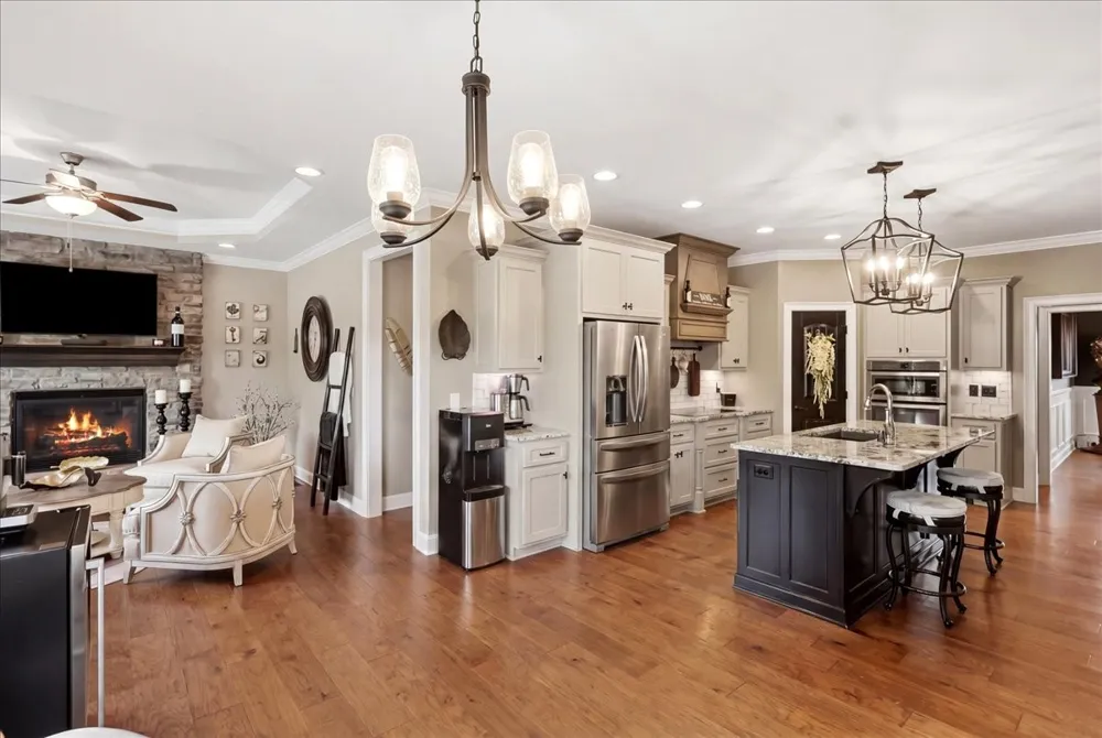 82 Pikes Peak Way Bowling Green, KY 42104