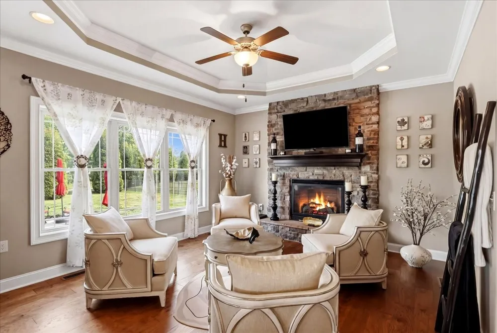 82 Pikes Peak Way Bowling Green, KY 42104