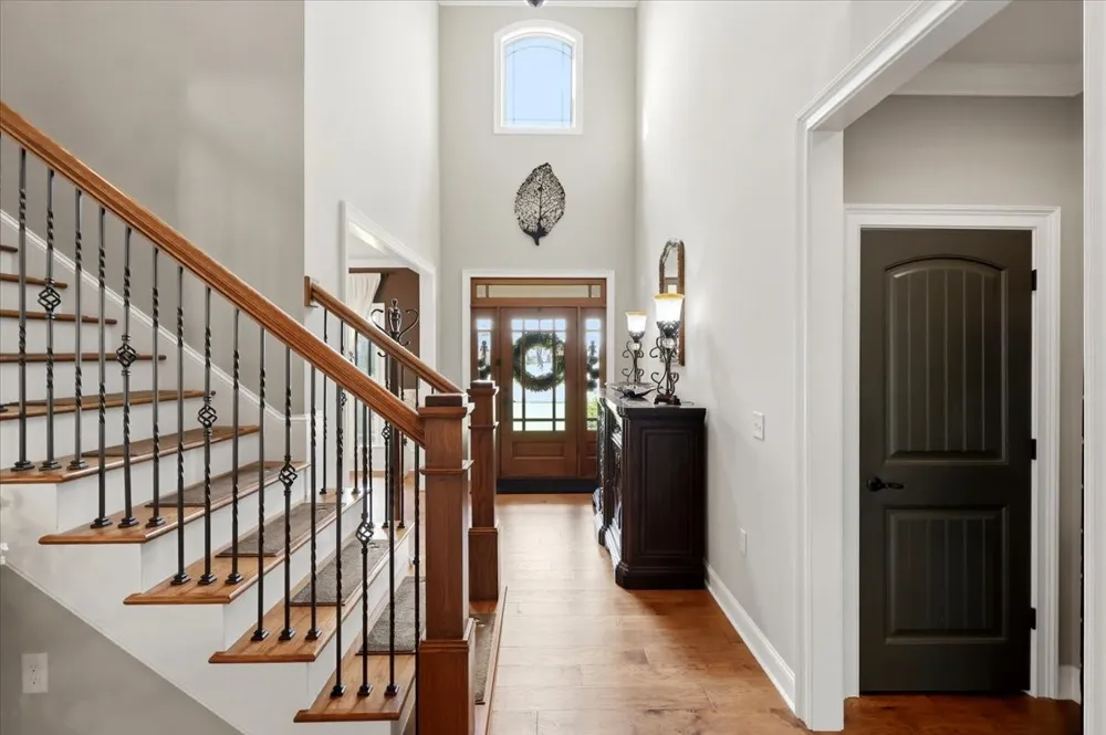 82 Pikes Peak Way Bowling Green, KY 42104