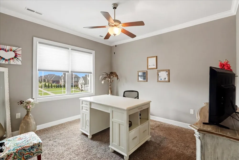 82 Pikes Peak Way Bowling Green, KY 42104
