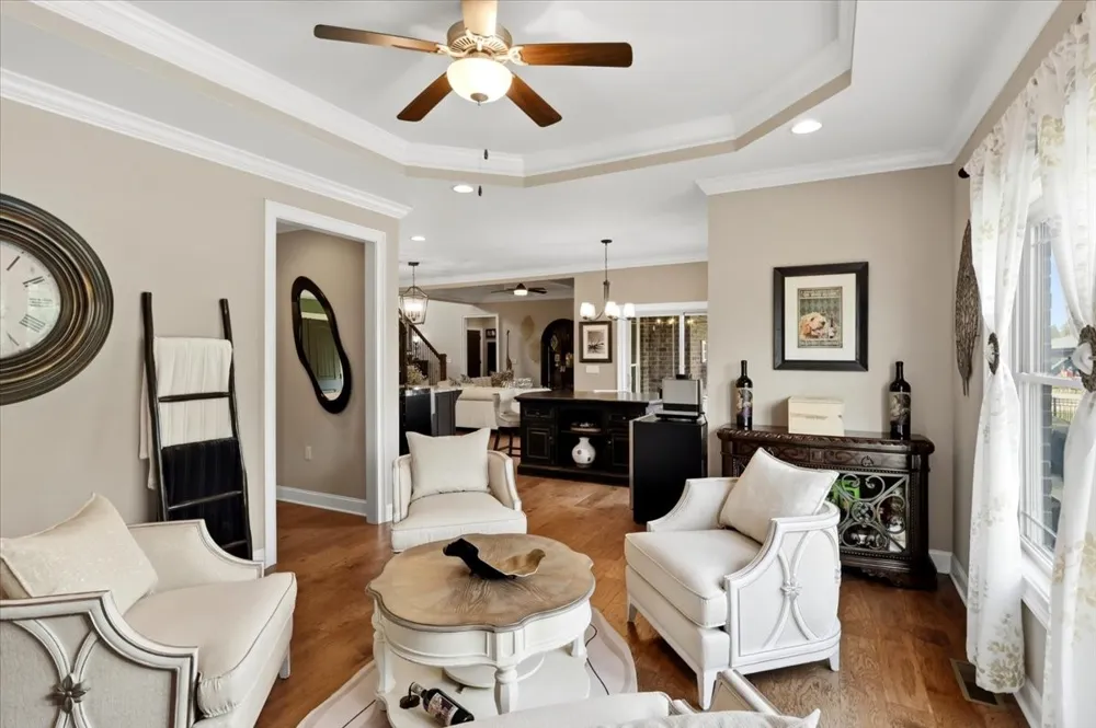 82 Pikes Peak Way Bowling Green, KY 42104