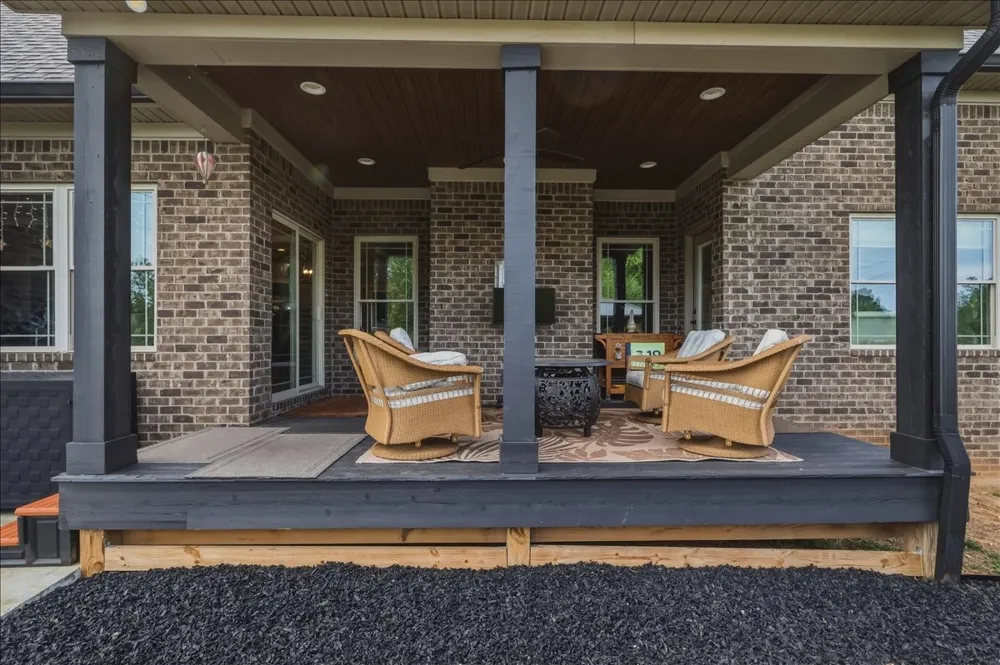 82 Pikes Peak Way Bowling Green, KY 42104